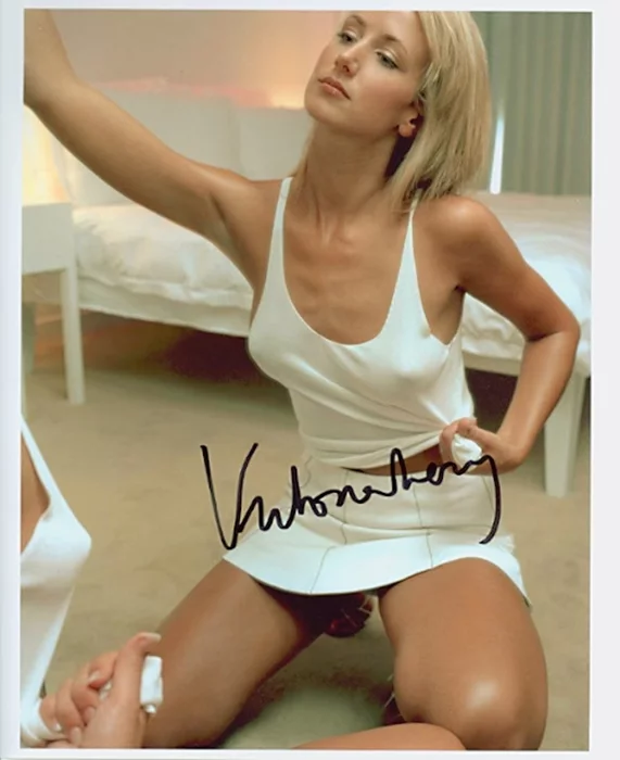 Lady Victoria Hervey autograph