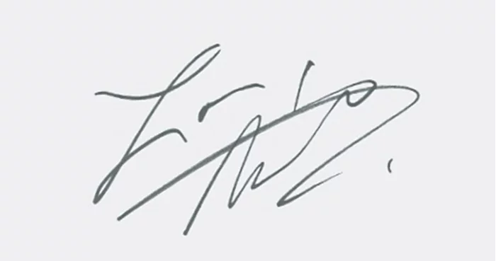 Nikki Blonsky autograph