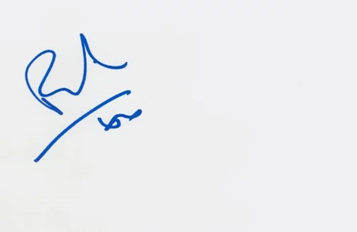 Parminder Nagra autograph