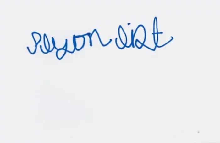 Peyton List autograph