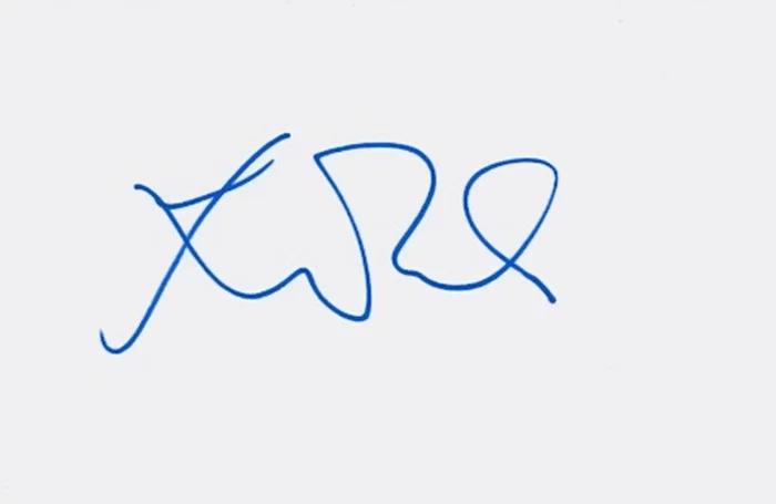 Leonor Varela autograph