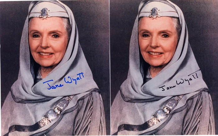 Jane Wyatt autograph