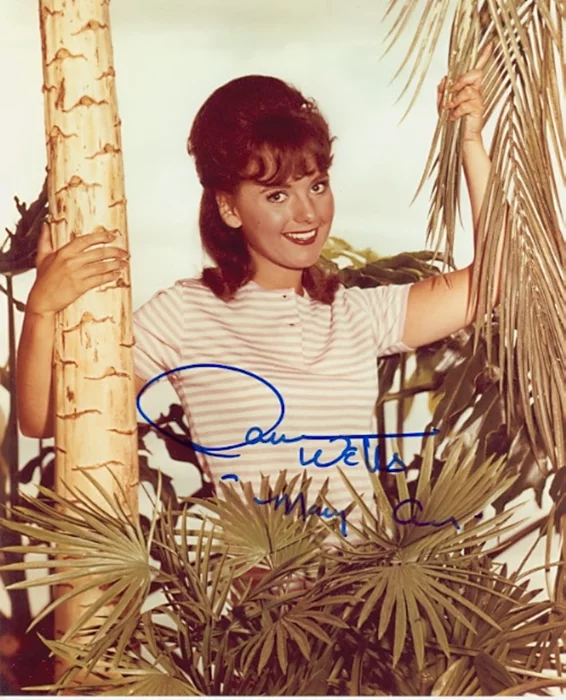 Dawn Wells autograph