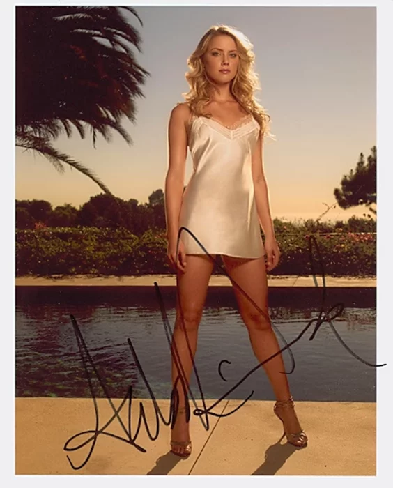Amber Heard autograph