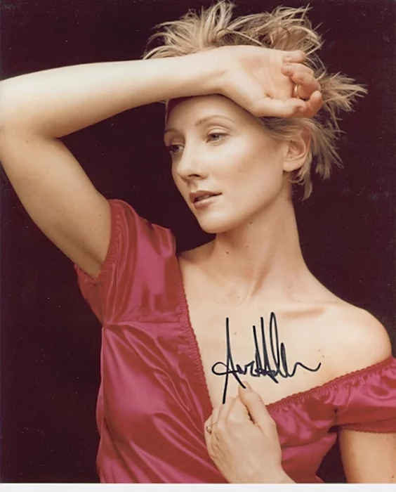 Anne Heche autograph