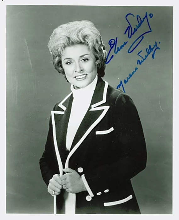 Elena Verdugo autograph