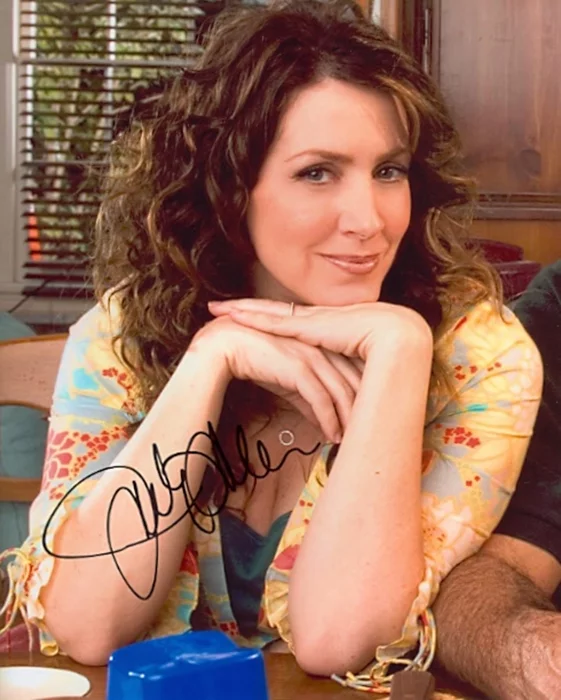 Joely Fisher autograph