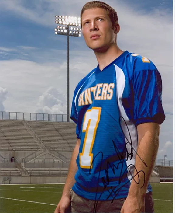 Zachary Gilford autograph