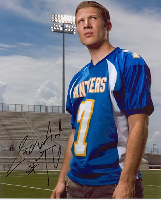Zachary Gilford autograph