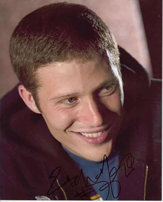 Zachary Gilford autograph