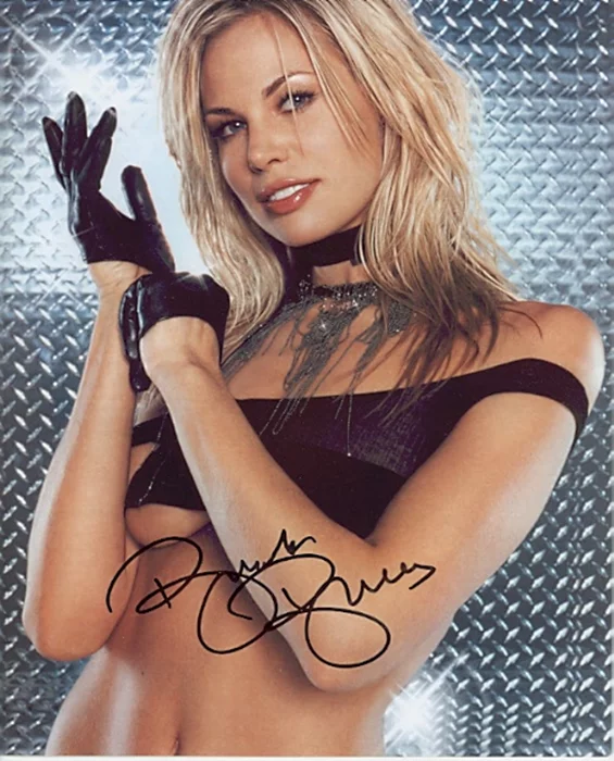 Brooke Burns autograph