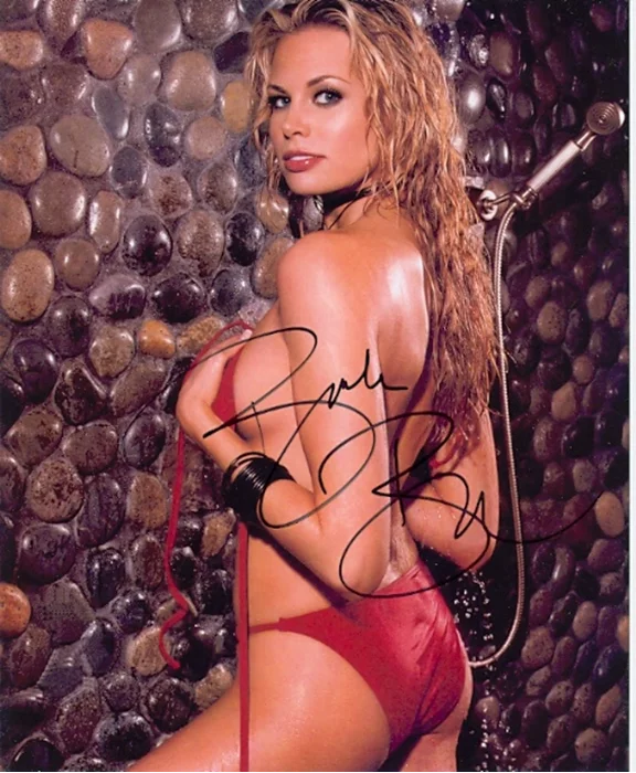 Brooke Burns autograph