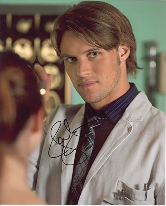 Jesse Spencer autograph