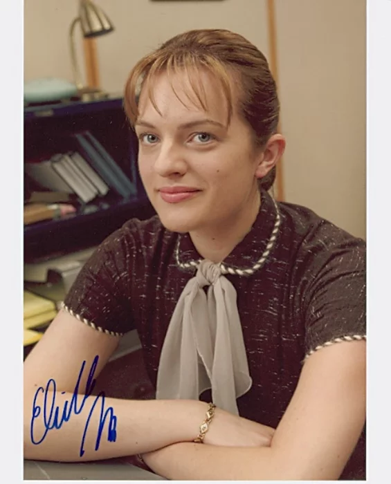 Elisabeth Moss autograph