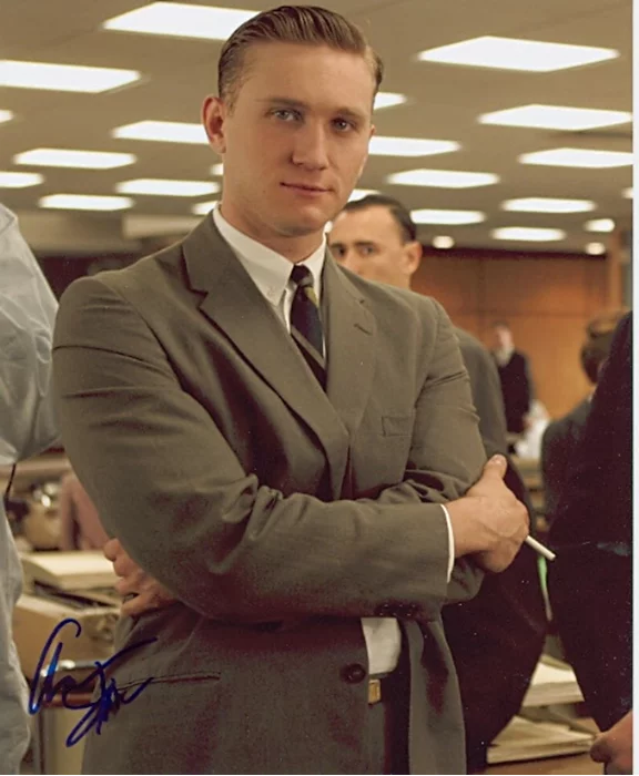Aaron Staton autograph