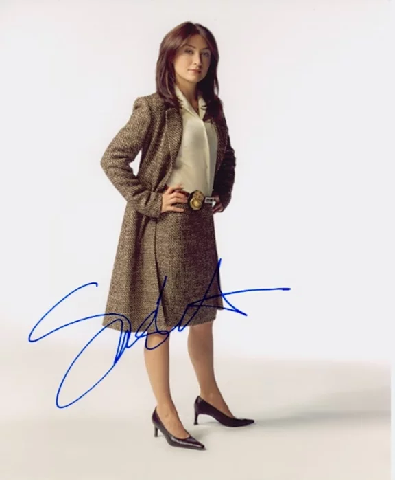 Sasha Alexander autograph