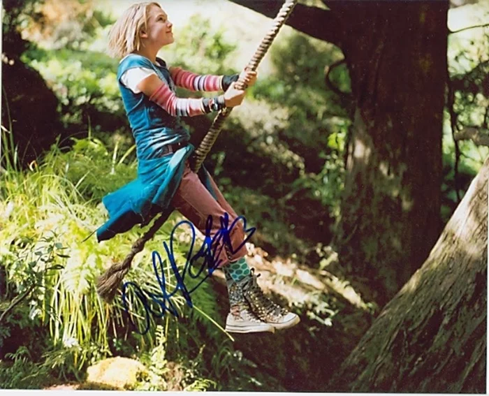 Annasophia Robb autograph