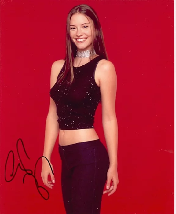 Chyler Leigh autograph