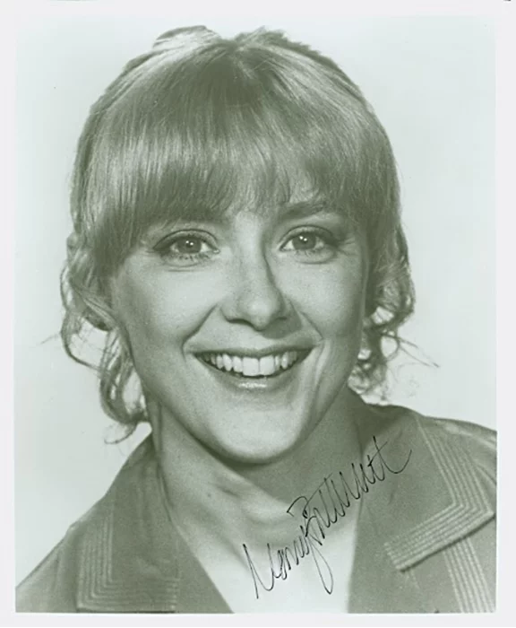 Mary Beth Hurt autograph