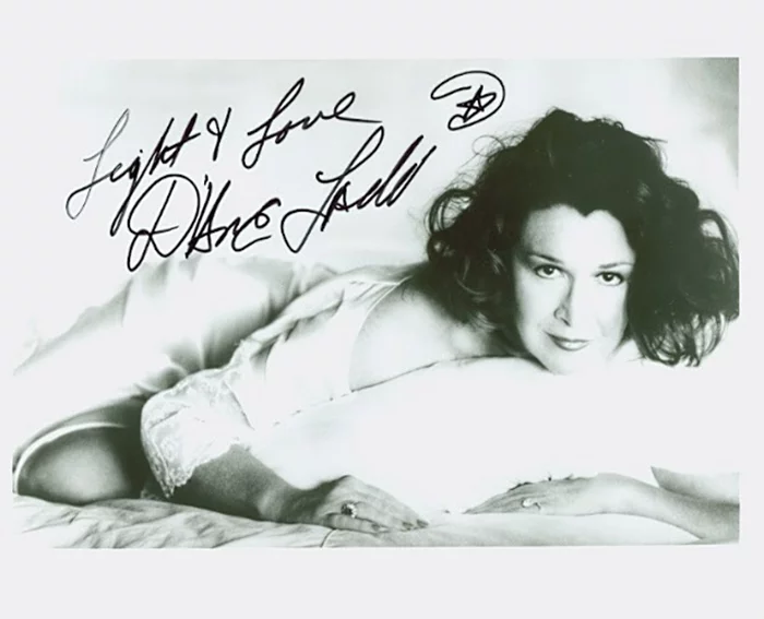 Diane Ladd autograph