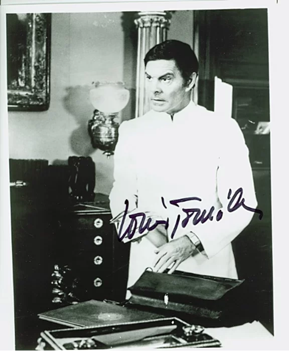Louis Jourdan autograph