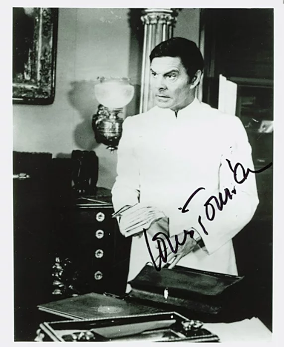 Louis Jourdan autograph