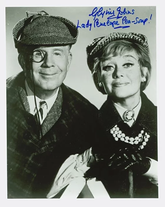 Glynis Johns autograph