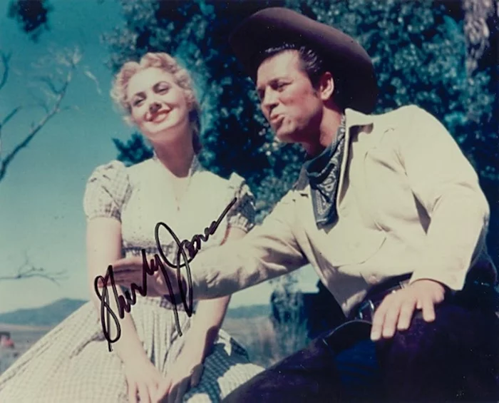 Shirley Jones autograph