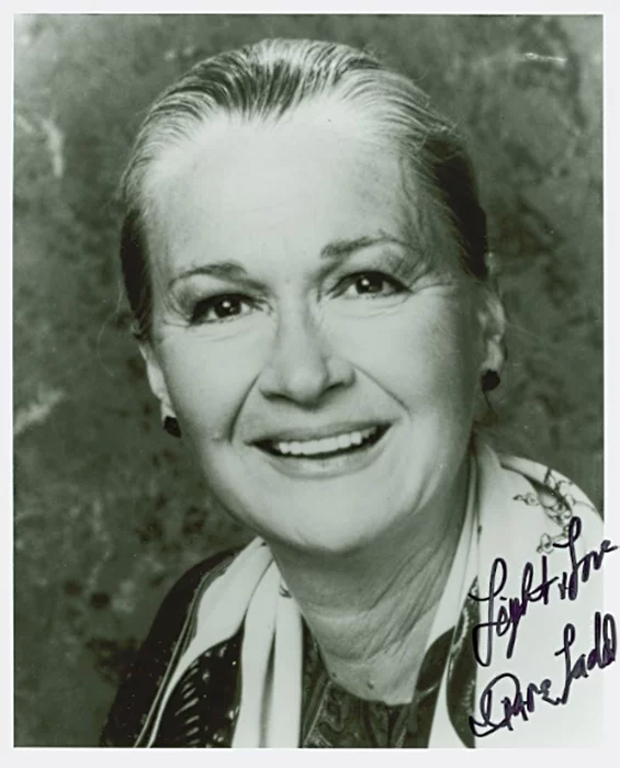 Diane Ladd autograph