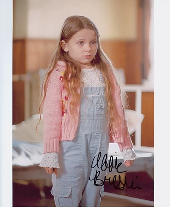 Abigail Breslin autograph