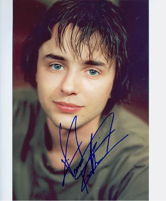 Vincent Kartheiser autograph