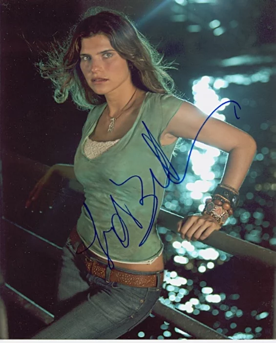 Lake Bell autograph