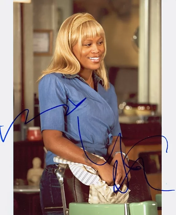 Eve autograph