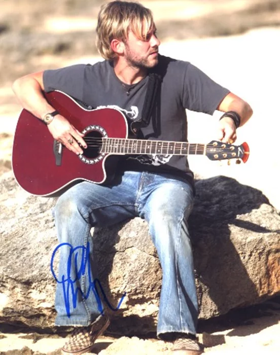 Dominic Monaghan autograph