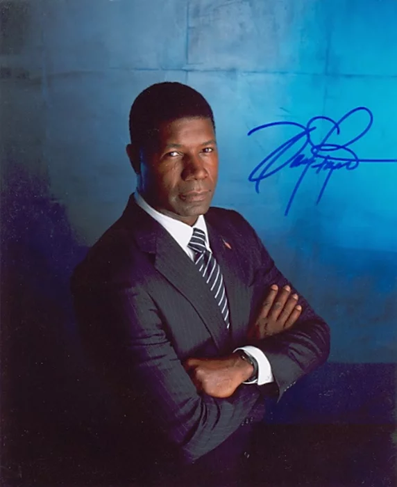 Dennis Haysbert autograph
