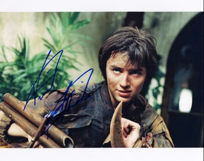 Vincent Kartheiser autograph