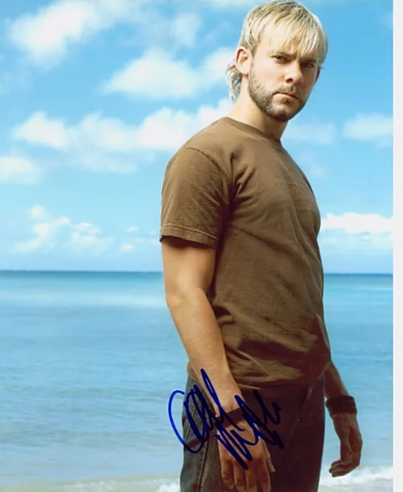 Dominic Monaghan autograph
