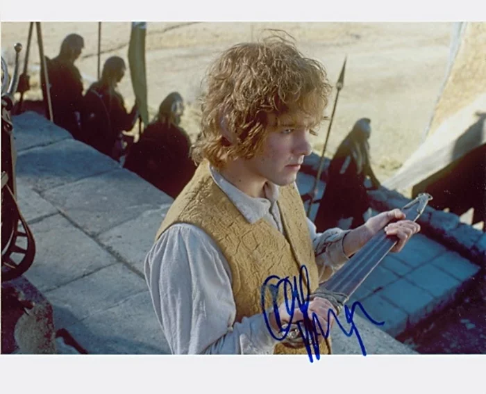 Dominic Monaghan autograph
