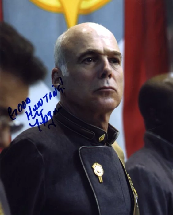 Michael Hogan autograph