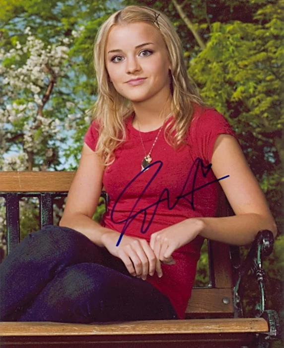 Jordan Hinson autograph