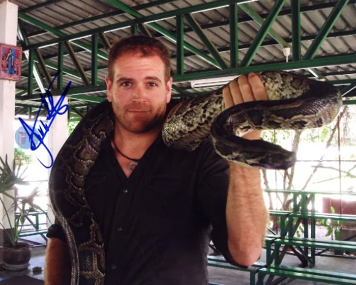 Josh Gates autograph