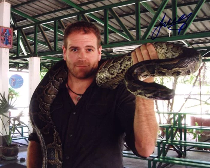Josh Gates autograph