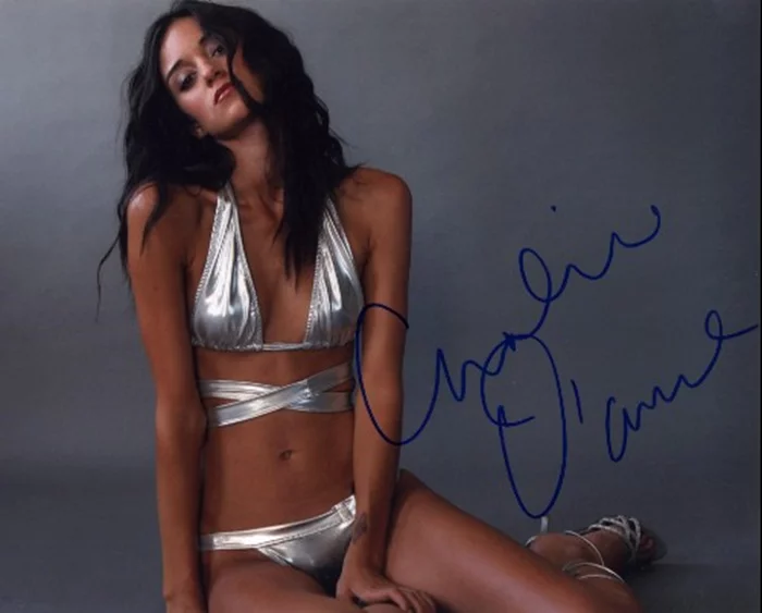 Caroline D'Amore autograph