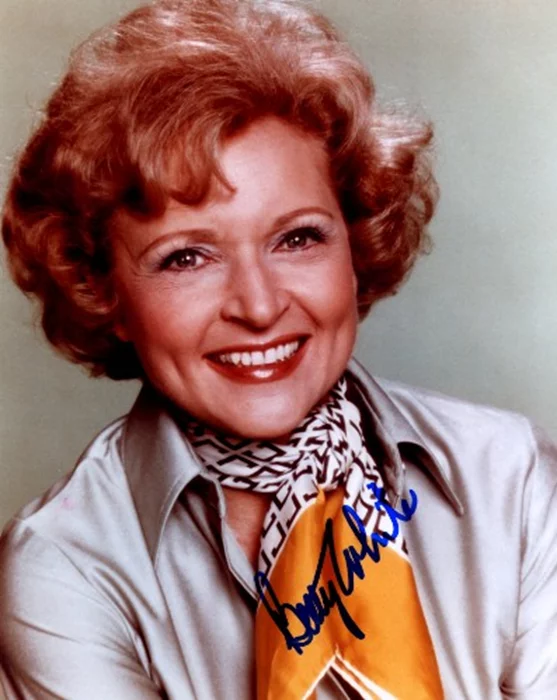 Betty White autograph