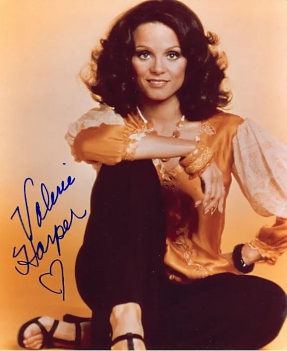 Valerie Harper autograph
