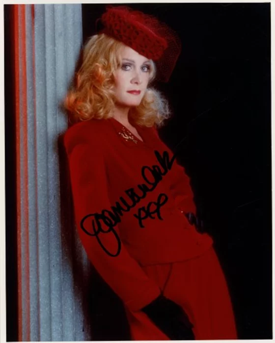 Joan Van-Ark autograph