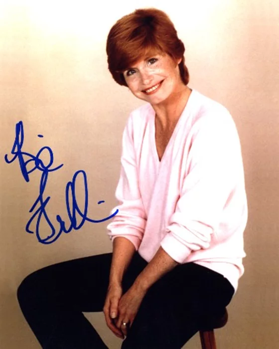 Bonnie Franklin autograph