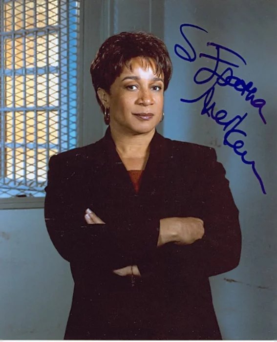 S. Epatha Merkerson autograph