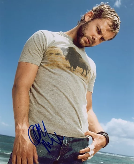 Dominic Monaghan autograph