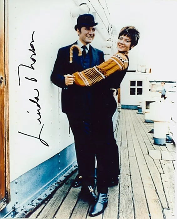 Linda Thorson autograph